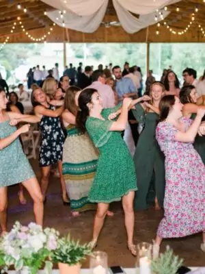 Virginia Wedding Bride Groom Nesselrod Bryant Kohlroser